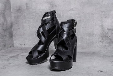 Maak jouw look compleet! / Ontdek schoenen
