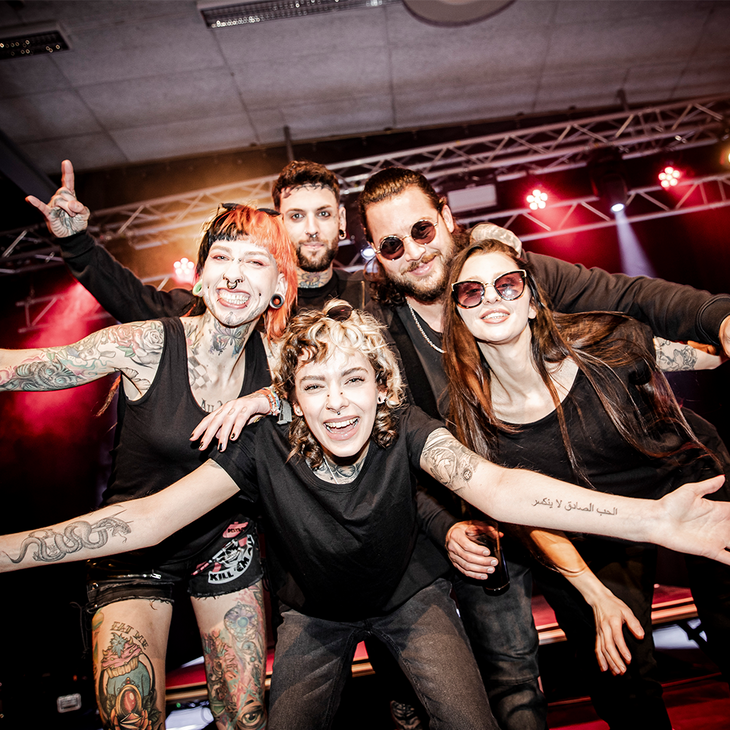 Meld je aan voor de Large-nieuwsbrief zodat je nooit meer nieuws of kortingen misloopt!