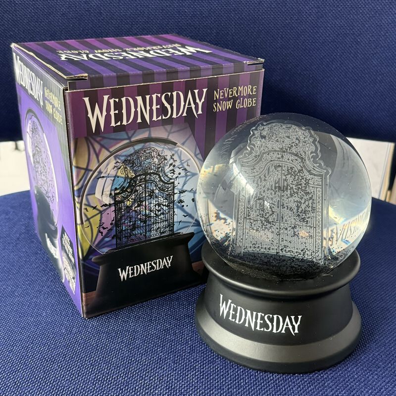 Wednesday Nevermore Gate - Sneeuwbol Sneeuwbollen meerkleurig